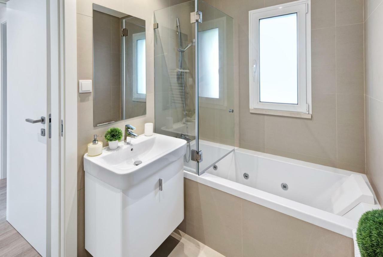 Luxurious T2 Apartment, Olhos Dagua อัลบูเฟรา ภายนอก รูปภาพ